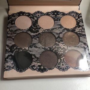 1 piece Beauty Creations Boudoir Shadows